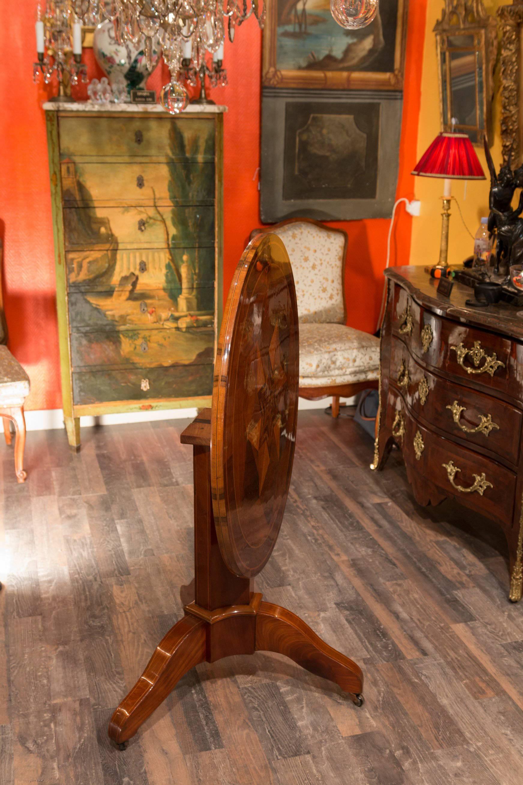 Sycamore French Early-19th Century, Pedestal Round Tilt Top Table Circa 1830 For Sale