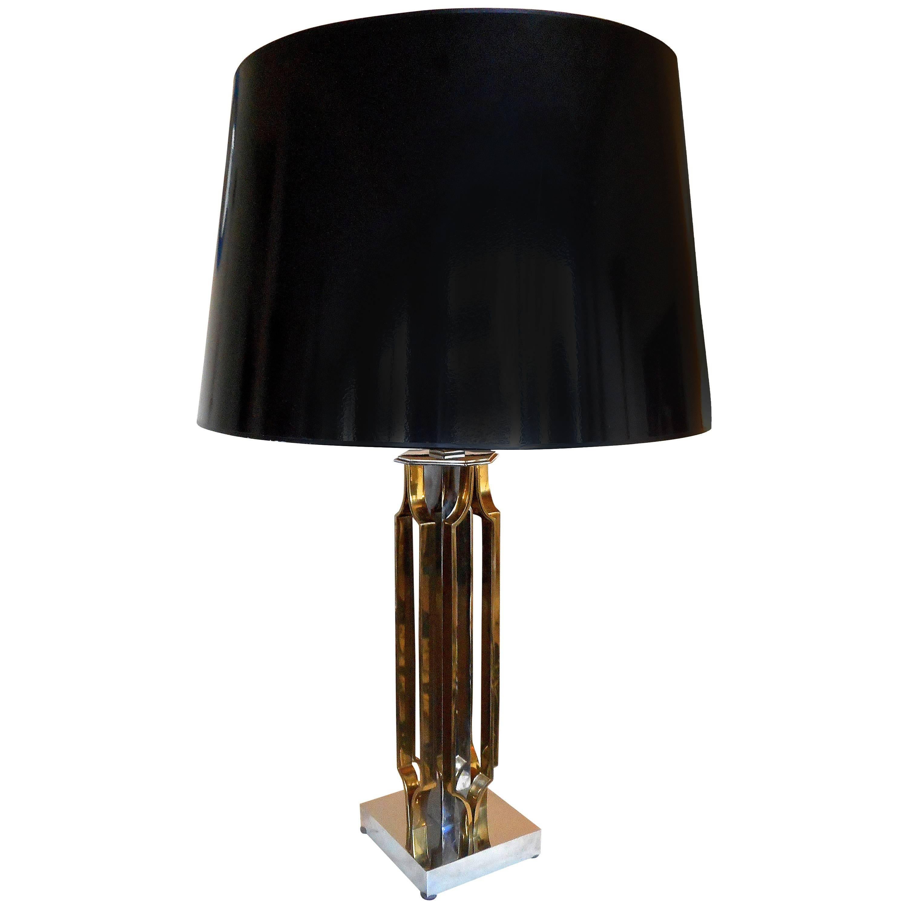 Important Sculptural Table Lamp by Willy Daro