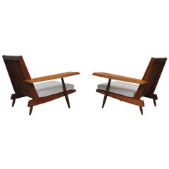 Cherry Spindle Back Lounge Chairs by George Nakashima with Live Edge Arms, 1955 4