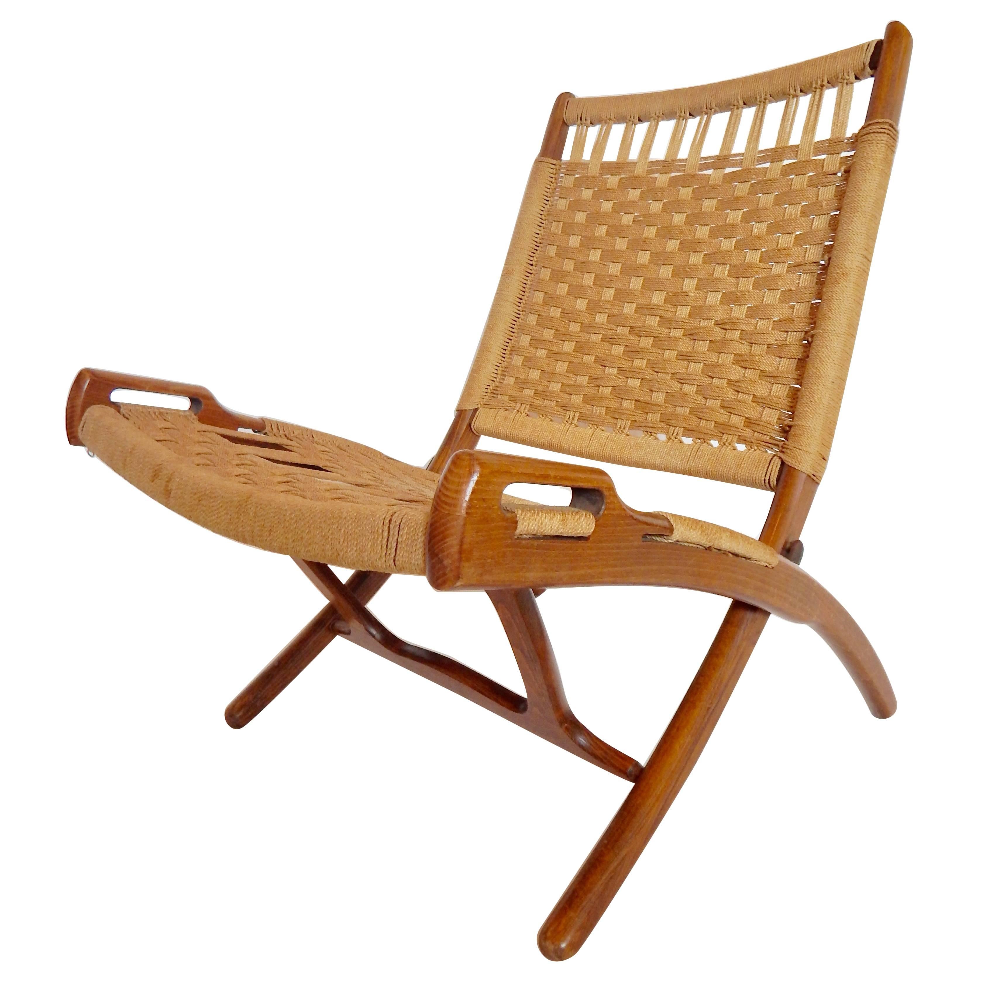 Mid-Century Hans Wegner Style Woven Folding Chair with Handles