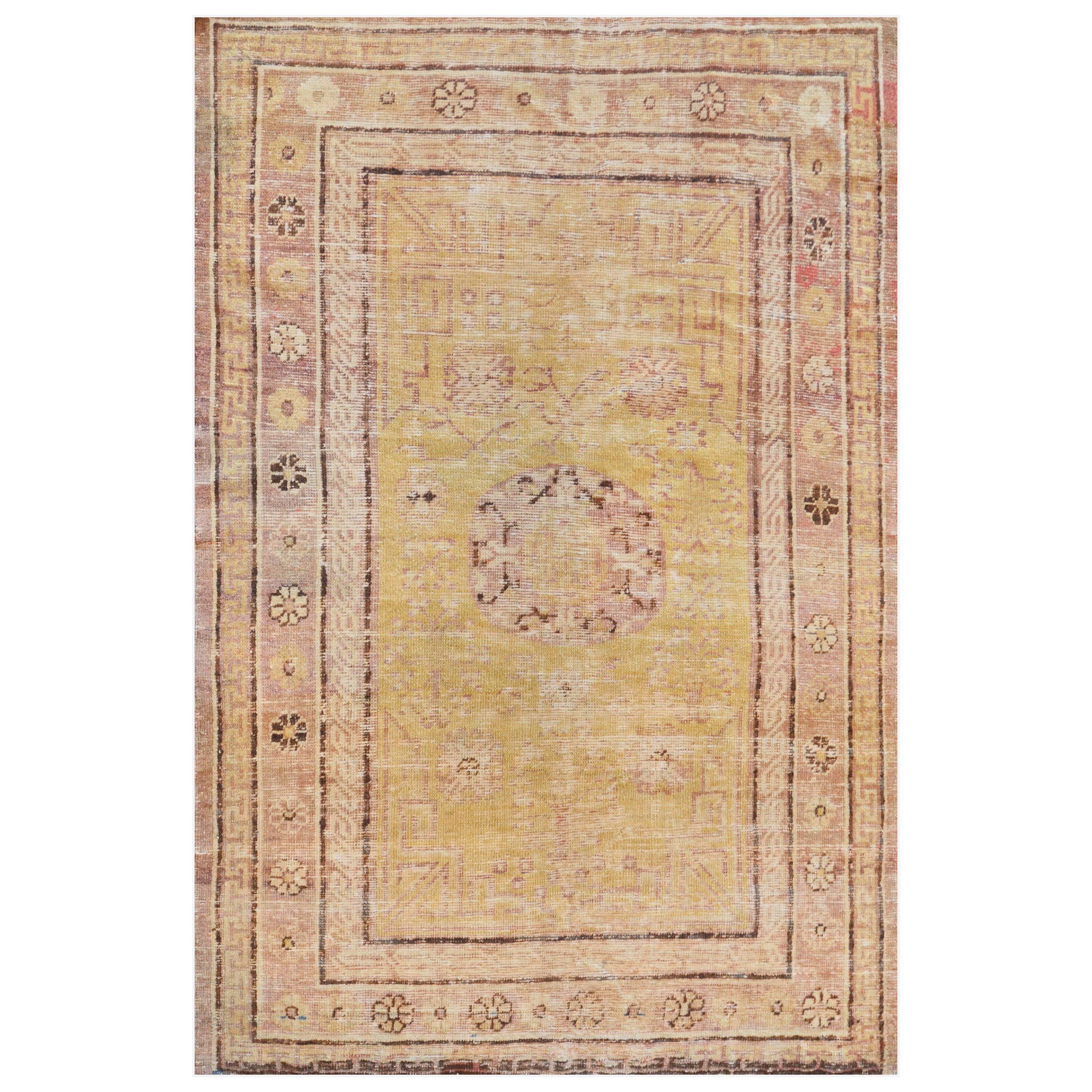 Khotan-Teppich aus Ostturkestan, spätes 19. Jahrhundert