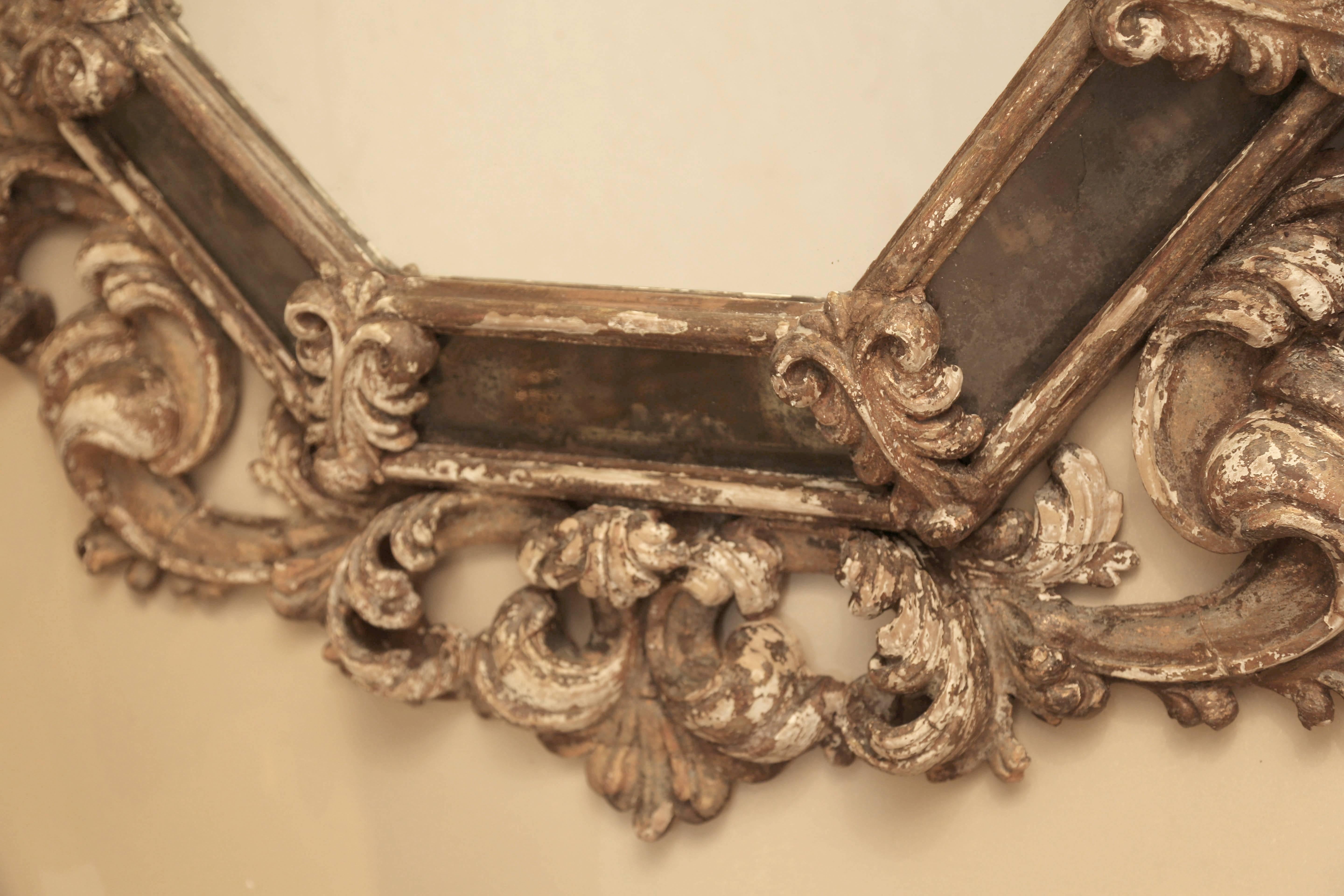Baroque Early 18th Century, Italian Foliate Carved Mirror