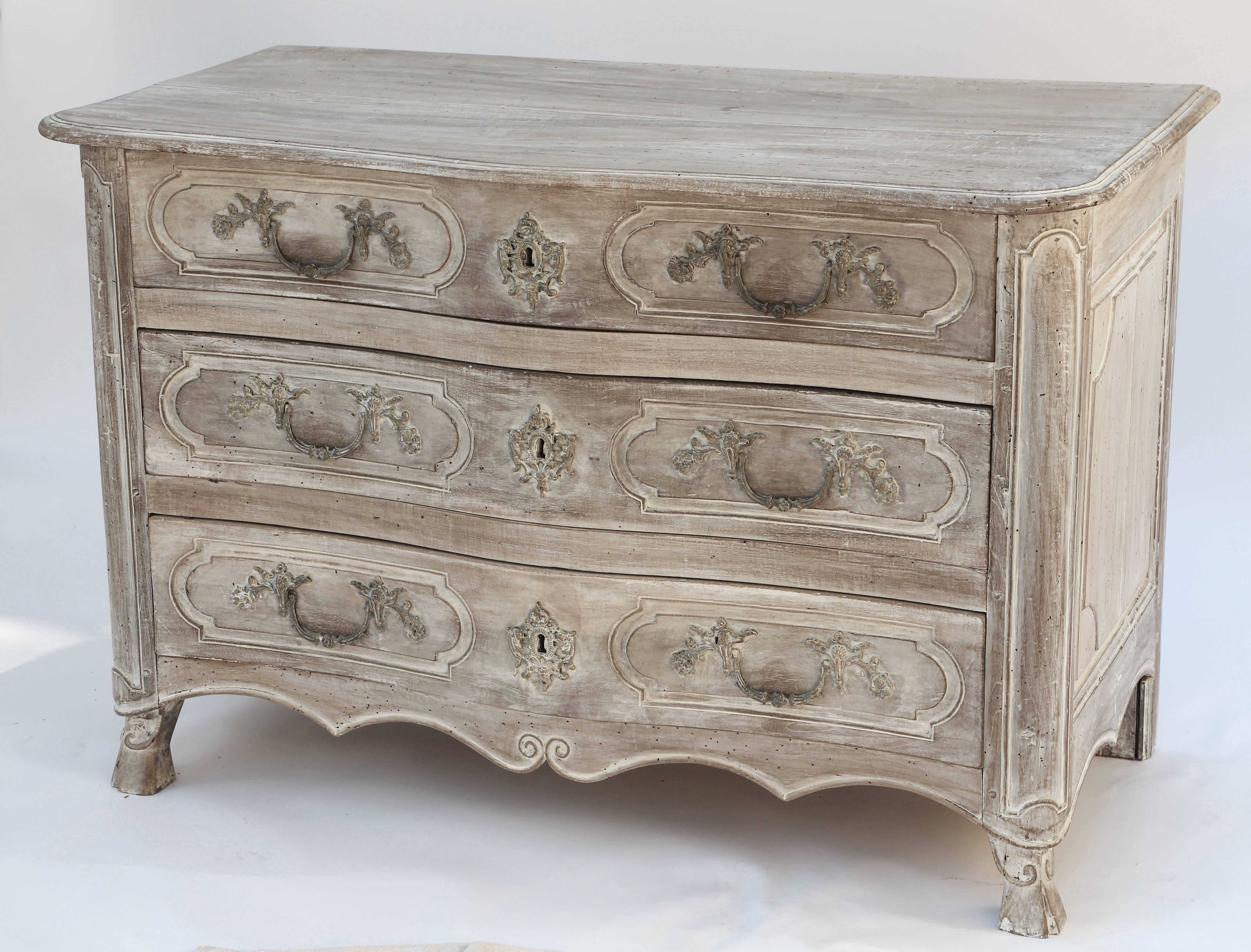 18th Century Bleached Walnut Commode 1