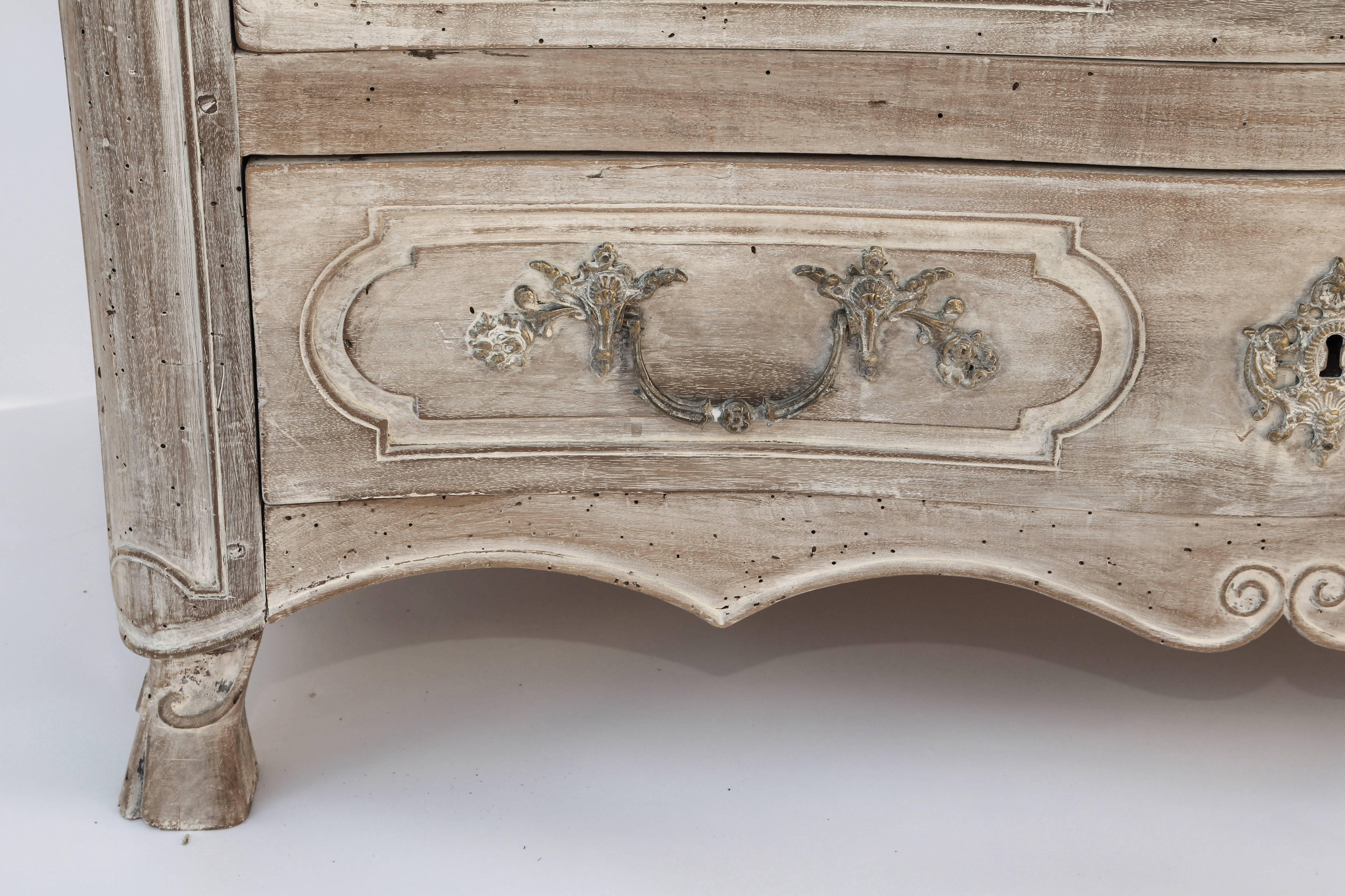 18th Century Bleached Walnut Commode 3