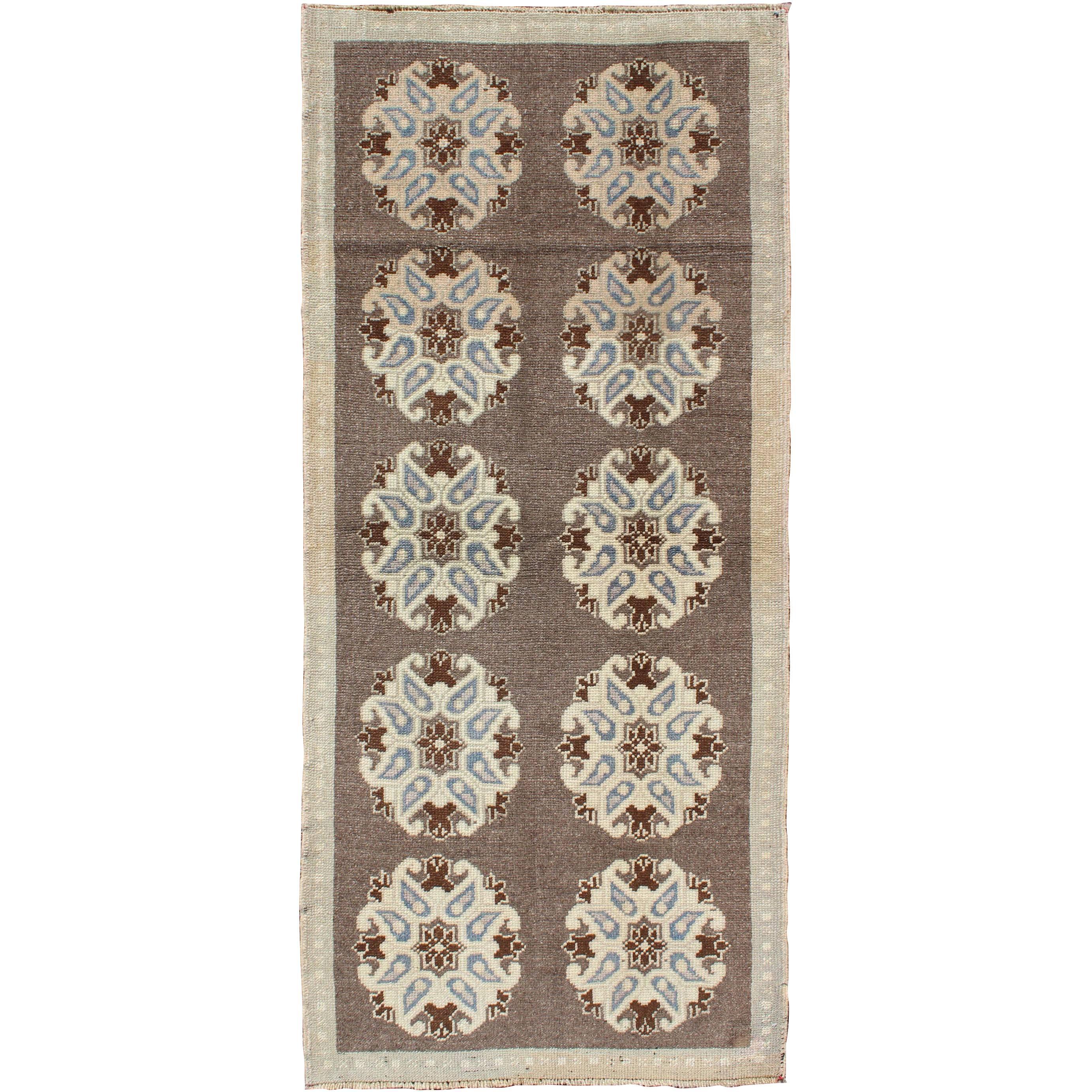 Tribal Turkish Oushak Carpet with Floral Medallions in Taupe, Ivory and Blue For Sale
