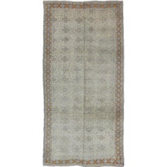 Vintage Turkish Oushak Rug with Gray and White Floral Design 
Geometric Border