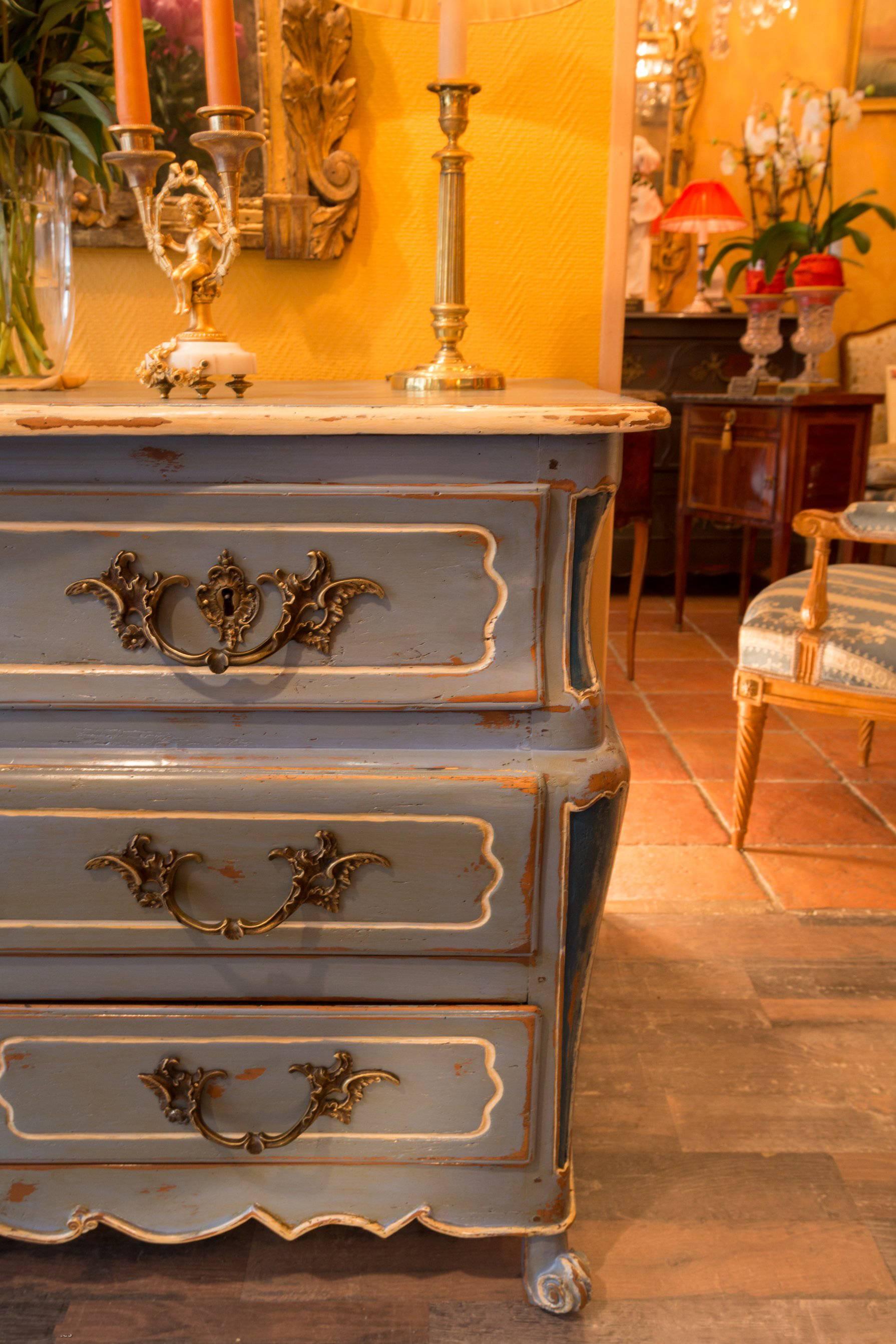 Louis XV Mid-18th Century Blue Lacquered Wood Provençal Commode, circa 1750