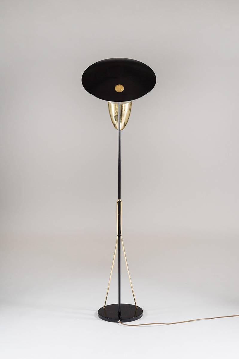 Scandinavian Floor Lamp in Metal and Brass by Holm Sorensen In Excellent Condition In Karlstad, SE