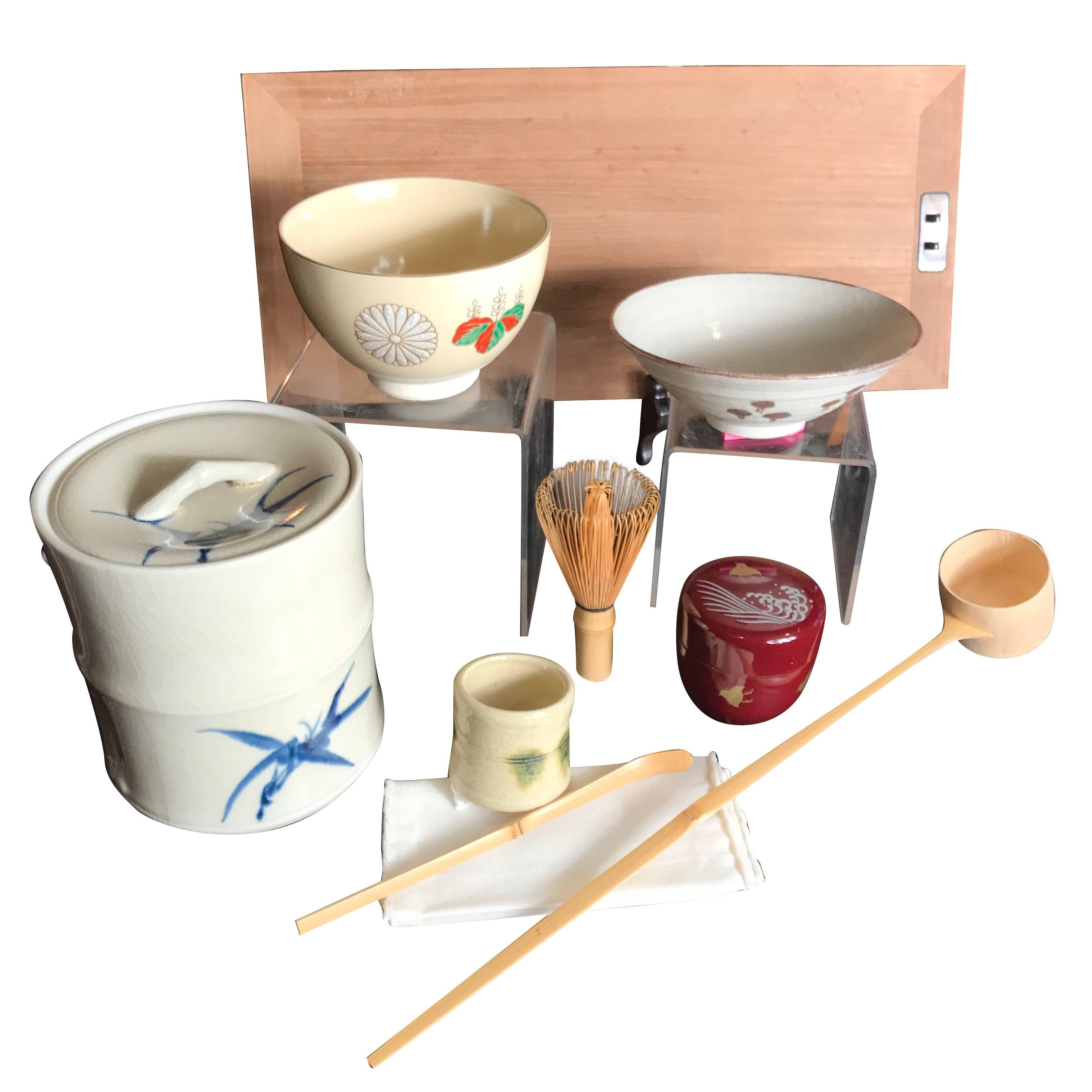 Japan Fine Old Tea Ceremony Set Complete Signed Mint and Boxed