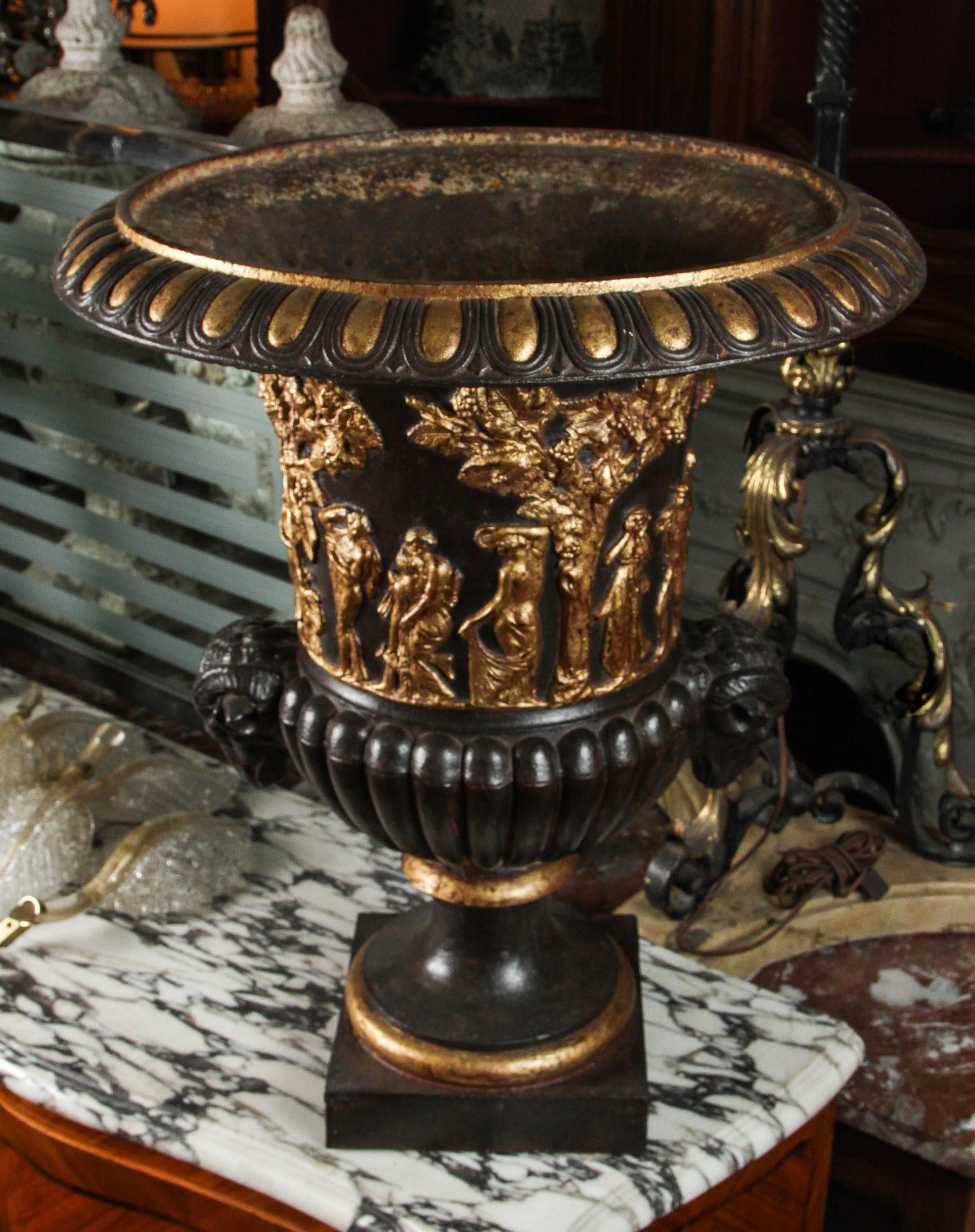Hand-Carved Pair of Early 19th Century French Empire Campaign Urns For Sale