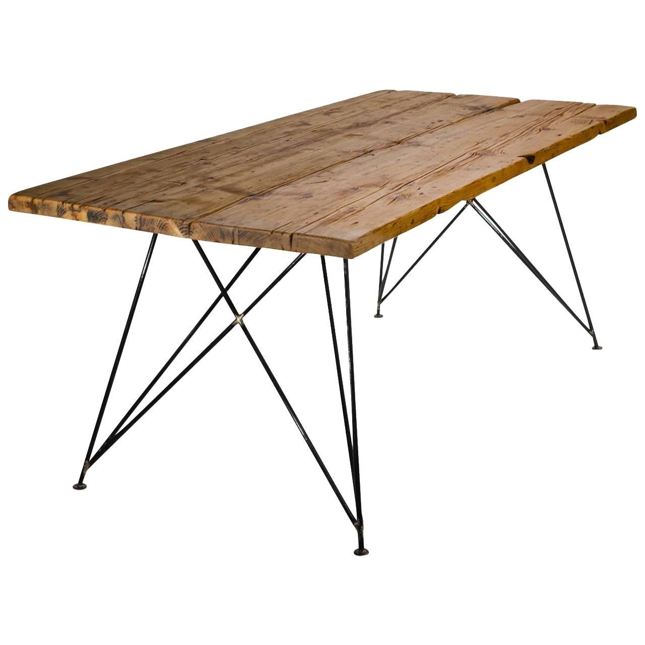 Dining Room Table "MC 01" by Manufacturer Wuud in Spruce Wood and Steel (250 cm) For Sale