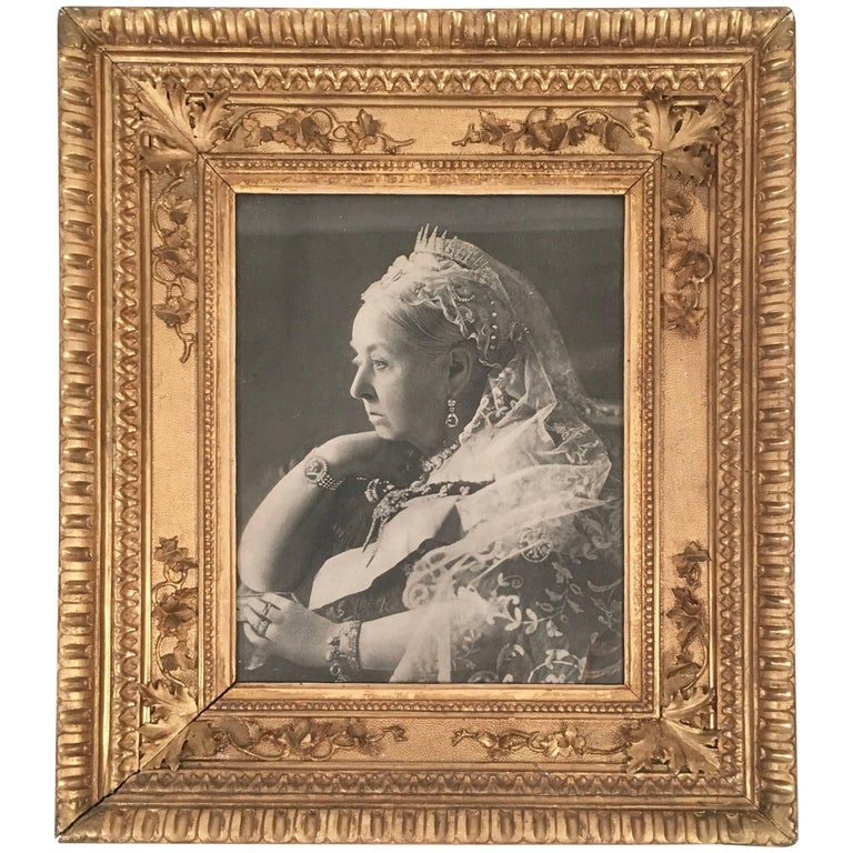 Portrait of Queen Victoria in Antique Giltwood Frame For Sale at 1stdibs