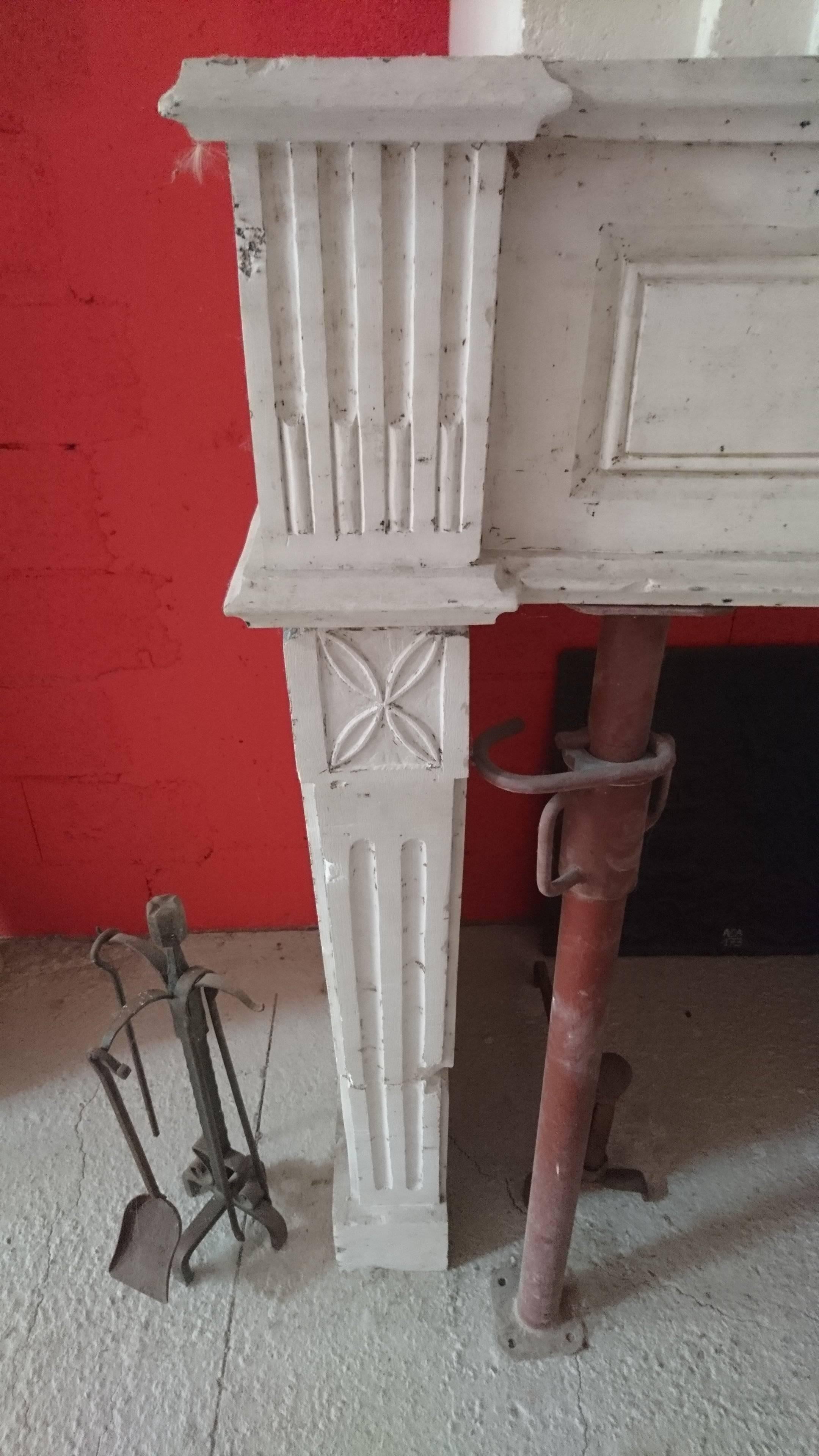 18th Century Louis XVI Stone Fireplace with Trumeau and Geometric Design, France For Sale 2