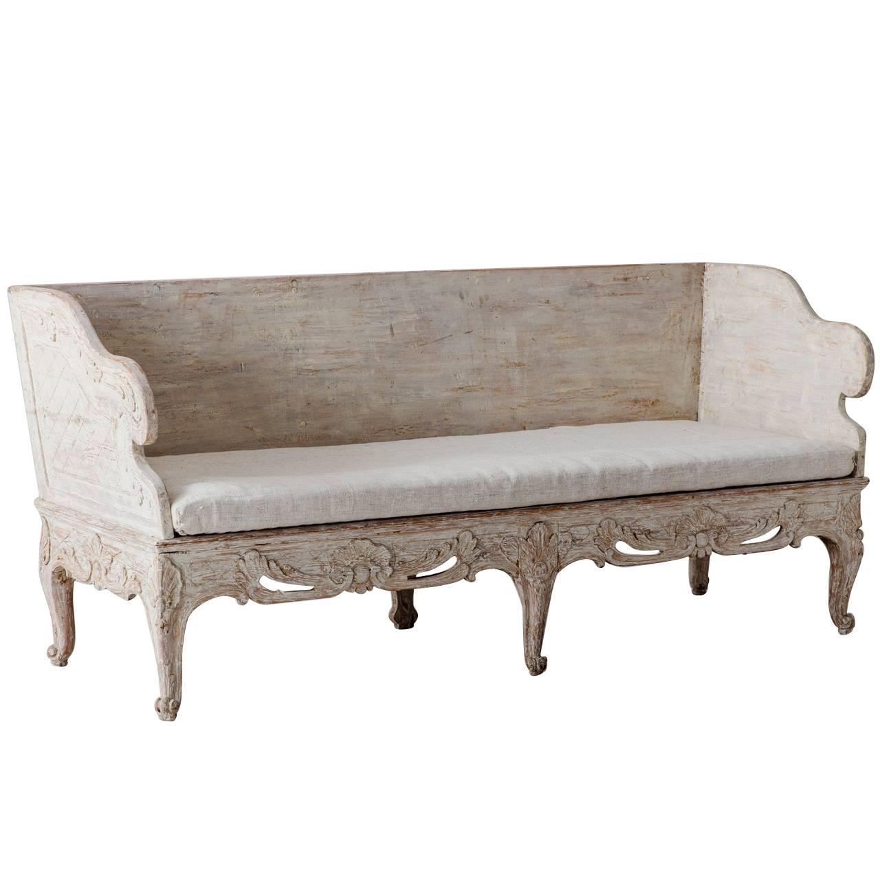 18th Century Swedish Rococo Period Trag Sofa Bench in Original Paint For Sale