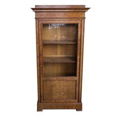 French 19th Century Chestnut Bookcase with Original Glass Door 6