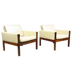 Two "AP62" Lounge Chairs in Rosewood by Hans Wegner