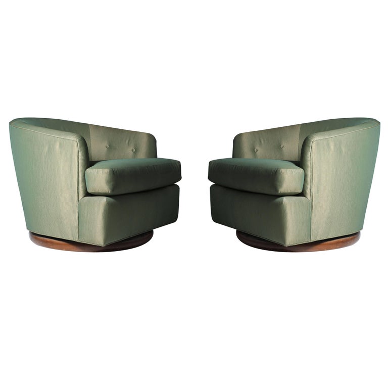 Milo Baughman Gliding Swivel Barrel Back Club Chairs For Sale At