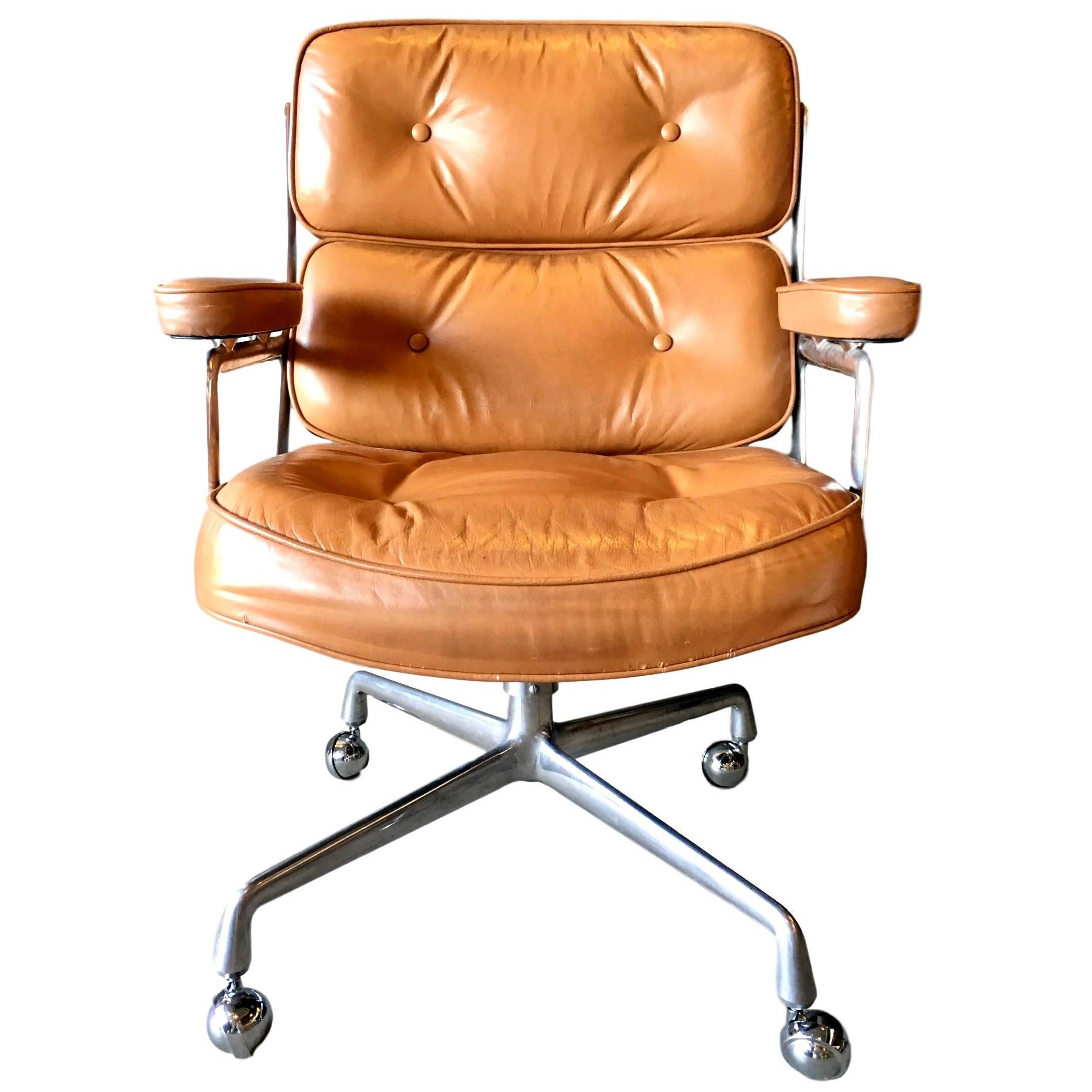 Vintage Tan Leather Time Life Chair