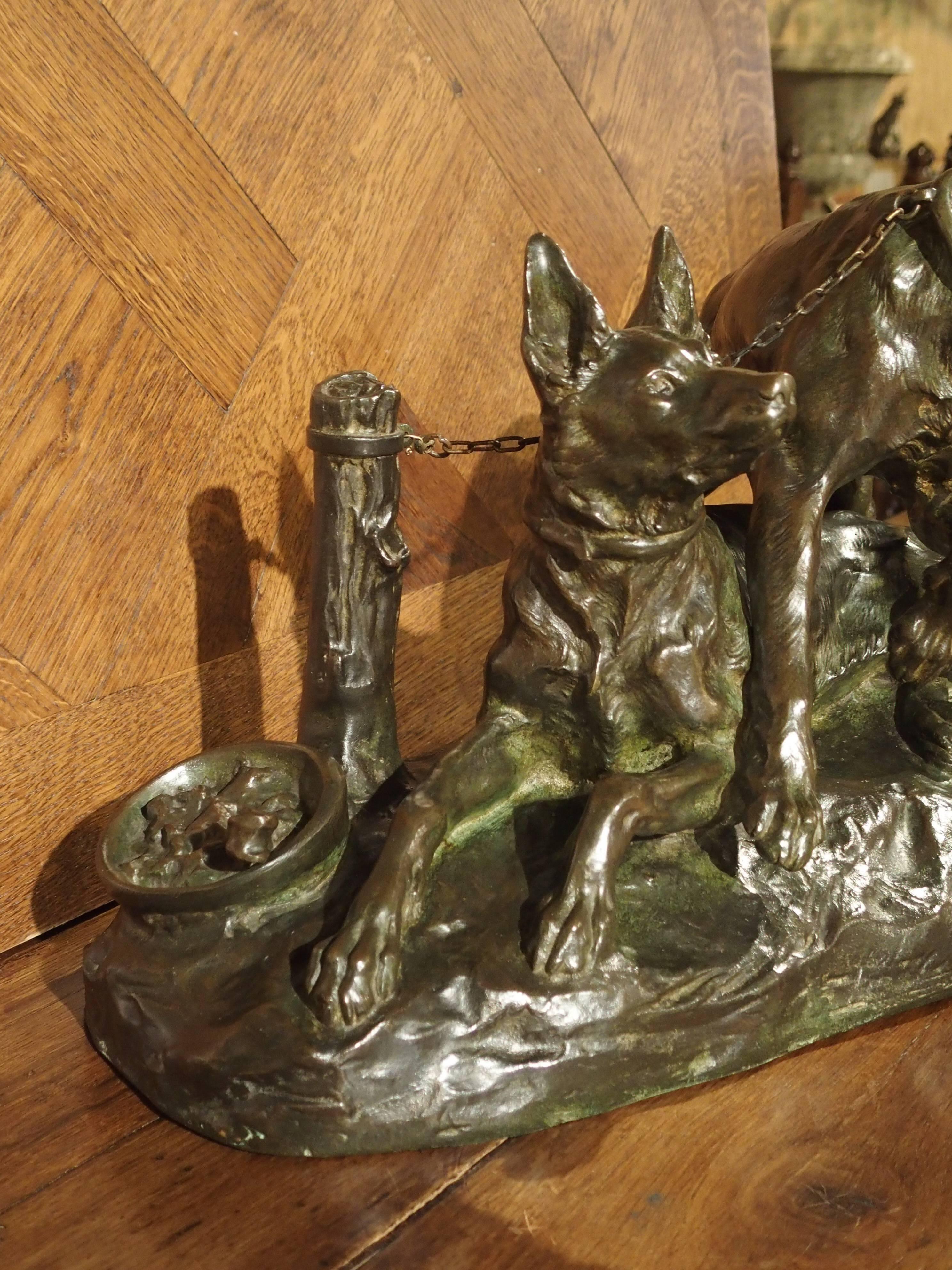 French Bronze Sculpture of Two Dogs, R Varnier for the Salon des Beaux-Arts 1923 For Sale 5