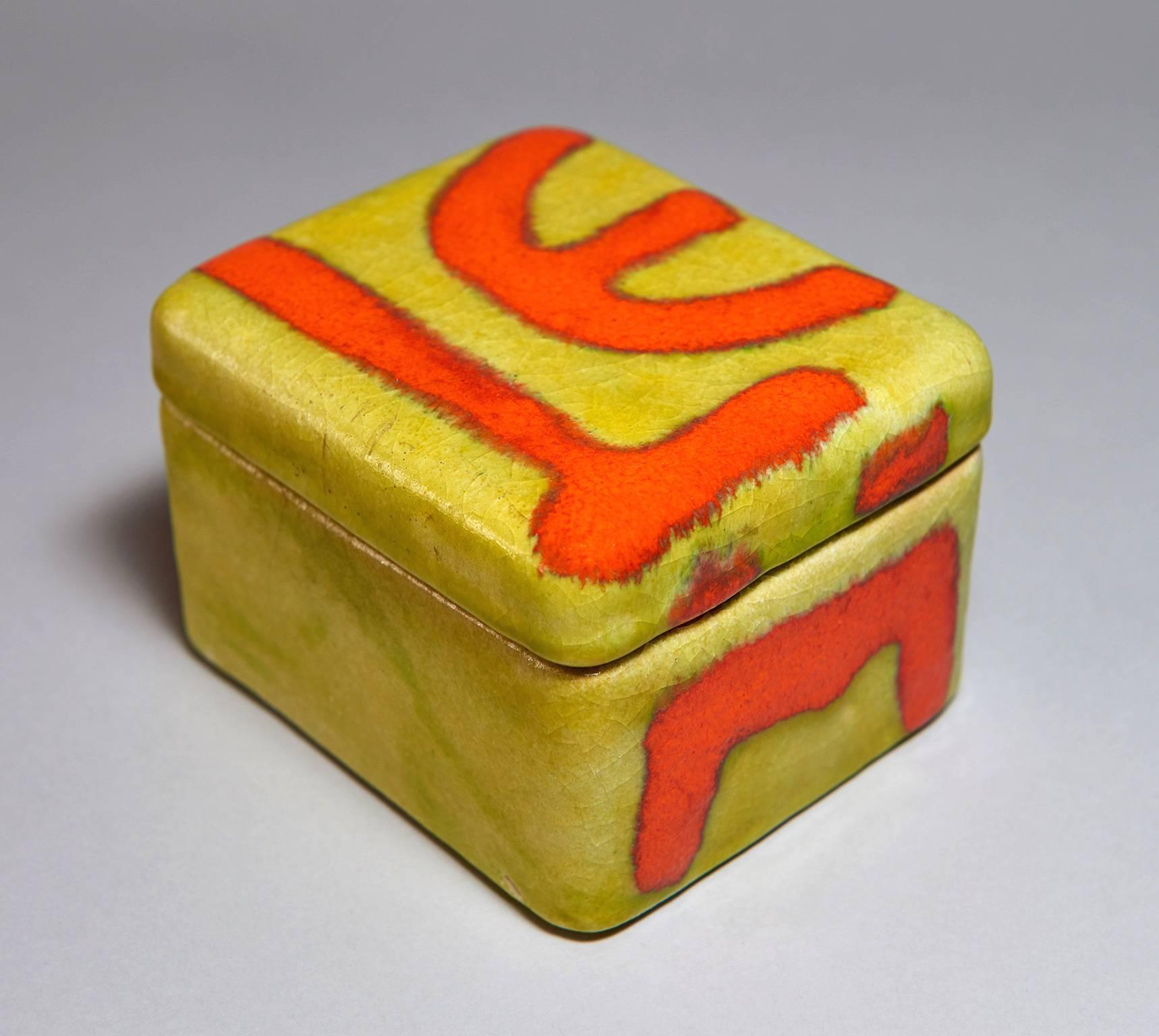 Ceramic Box by Guido Gambone In Excellent Condition For Sale In Los Angeles, CA