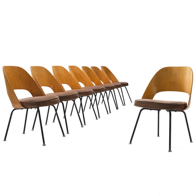 Set of Eight Eero Saarinen for Knoll Dining Chairs For