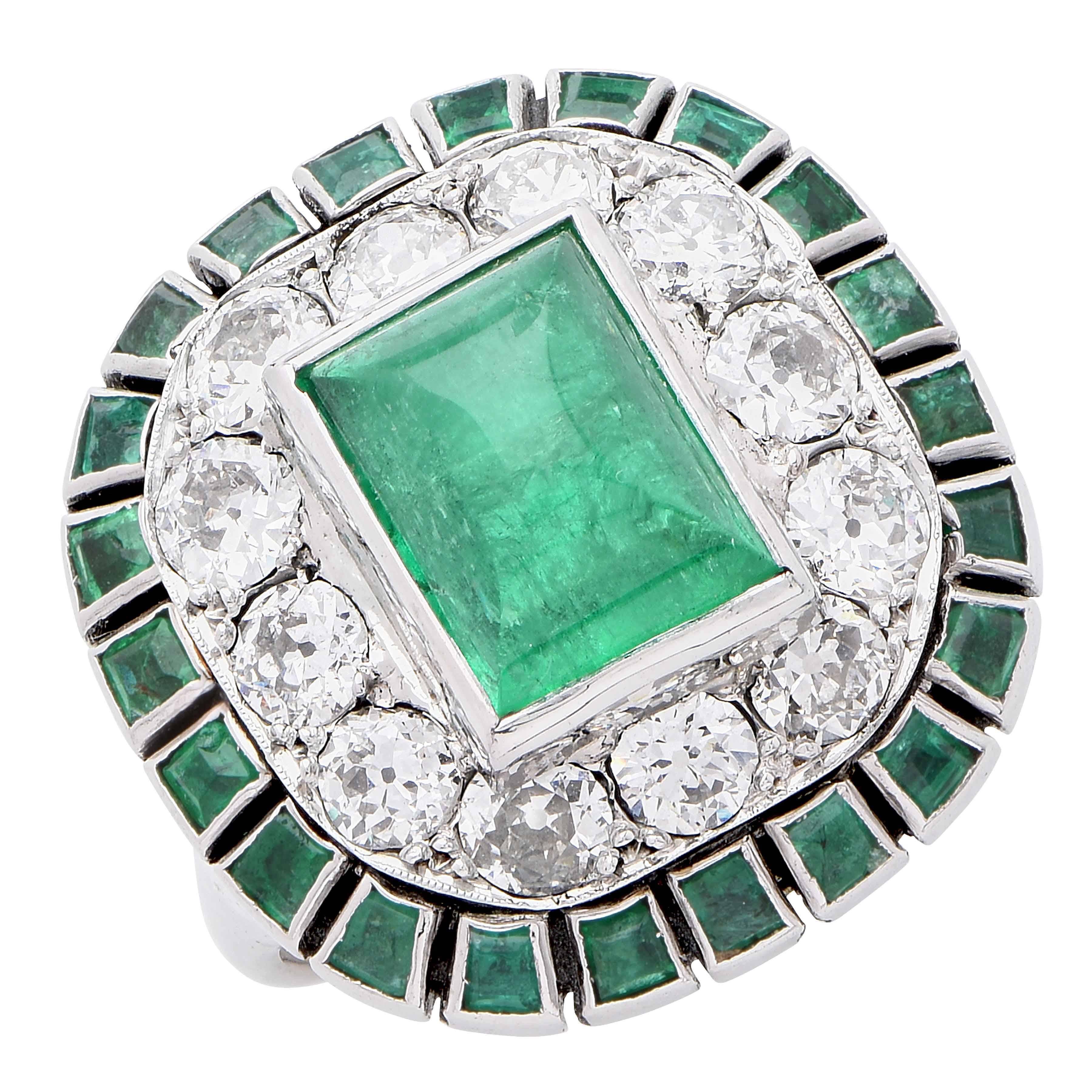 1920s Sugarloaf Cabochon Cut Emerald and Diamond 18 Karat White Gold Ring For Sale