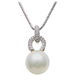 White South Sea, White Diamonds and Gold Pendant Necklace