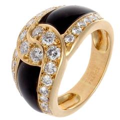 Van Cleef & Arpels Onyx Diamond Gold Ring 6