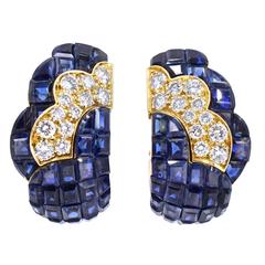 Van Cleef & Arpels Mystery-Set Sapphire Diamond Gold Earrings 12