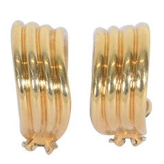 Tiffany Ribbed Gold Hoop Earrings
