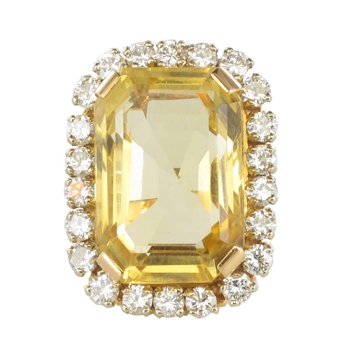 1960s 22.85 Carat Citrine 2.65 Carat Diamond 18 Carat Gold Ring