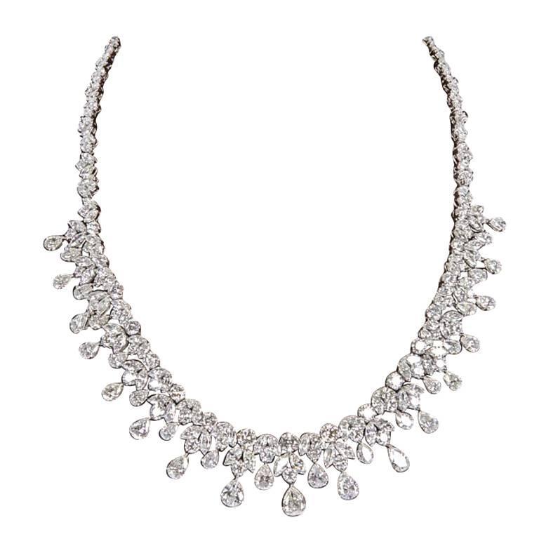 Elegant 47 Carats Diamond Drops Necklace For Sale at 1stDibs