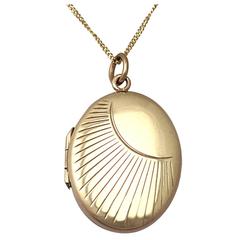 9k Yellow Gold Locket - Art Deco Style - Vintage Circa 1950