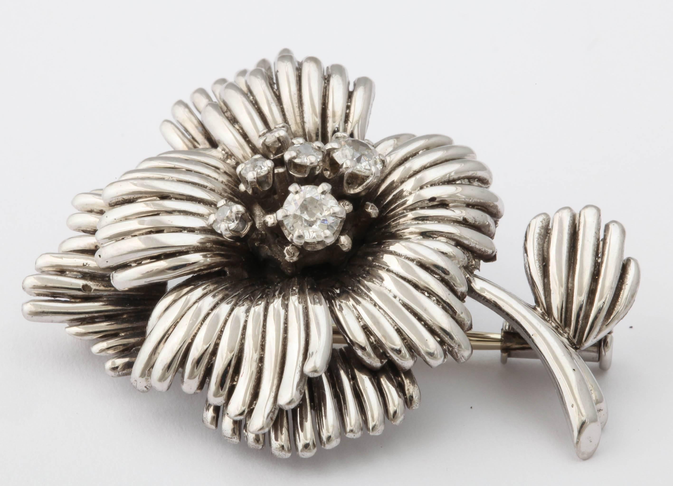 Women's or Men's 1950s French Diamond Gold Flower Pin, Paris