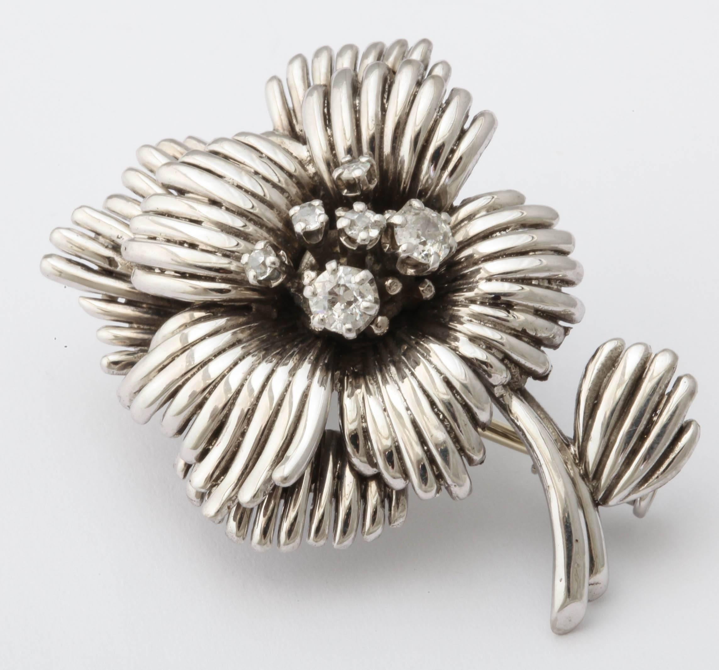 1950s French Diamond Gold Flower Pin, Paris 3