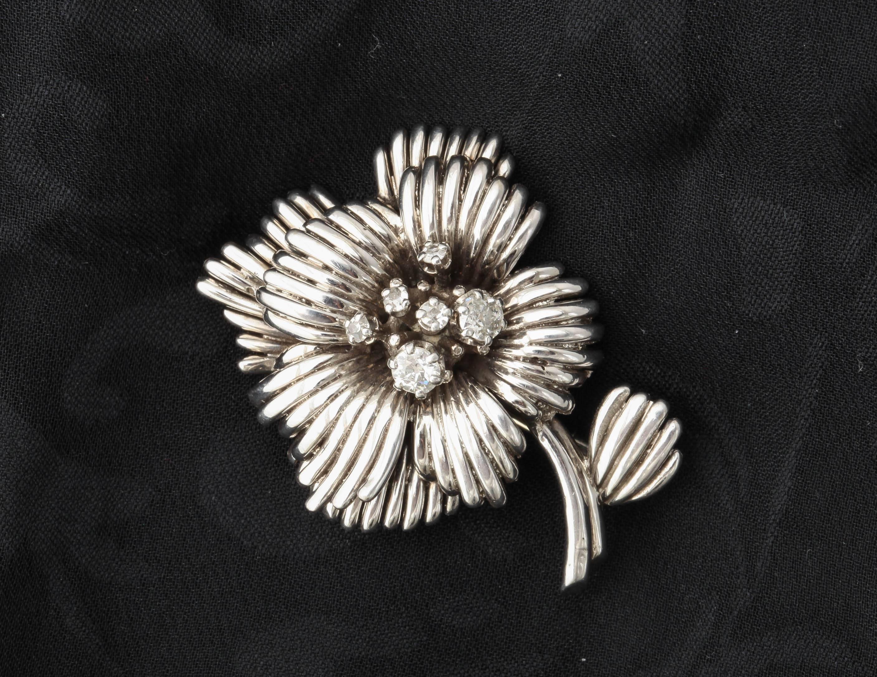 1950s French Diamond Gold Flower Pin, Paris 2
