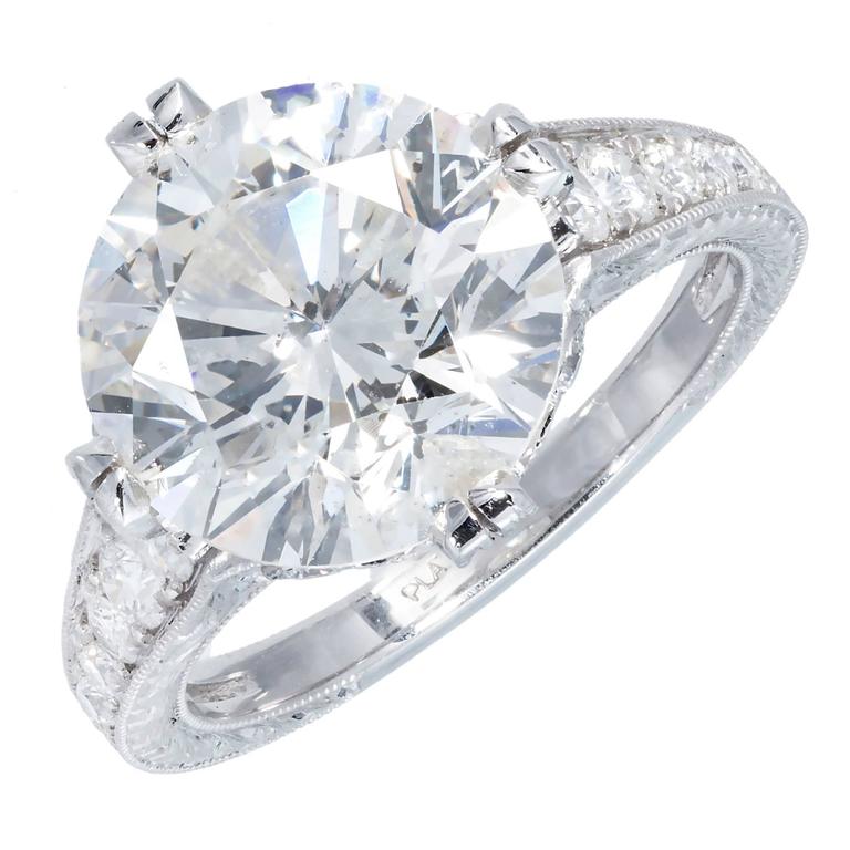 Hand Engraved Diamond Platinum Ring For Sale at 1stdibs