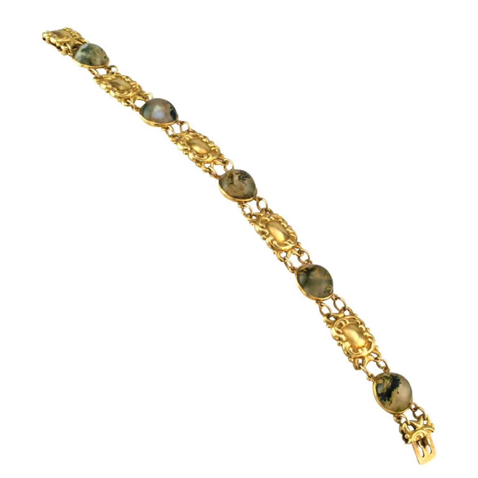 1900s Art Nouveau Moss Agate Gold Bracelet In Excellent Condition In Los Angeles, CA
