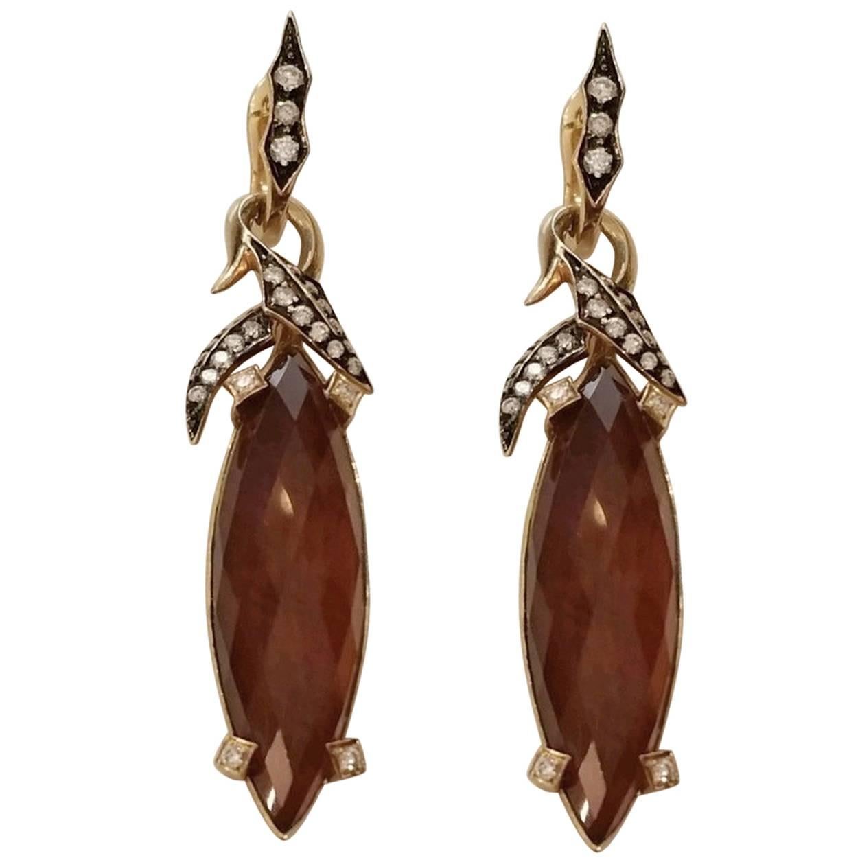 Stephen Webster "Fly By Night" Rock Crystal Agate Diamond Gold Dangle Earrings For Sale