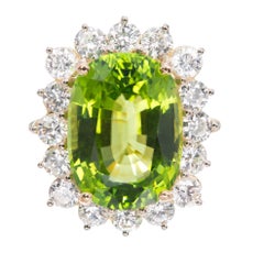 Peter Suchy Anillo de cóctel de oro con halo de diamantes peridotos con certificado GIA de 14,83 quilates
