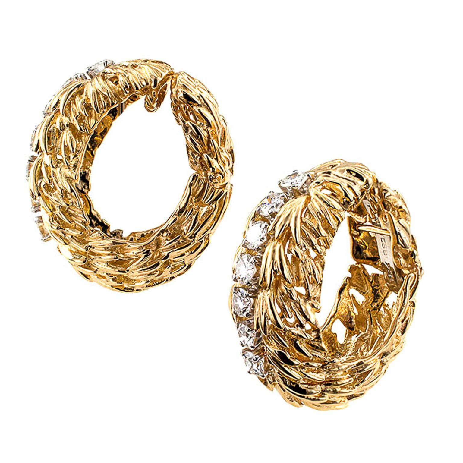 1960s David Webb Diamond Gold Hoop Earrings In Excellent Condition In Los Angeles, CA
