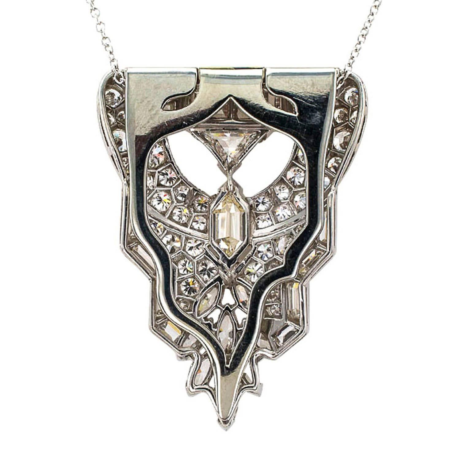 Art Deco Fancy Cut Diamond Platinum Clip Brooch In Excellent Condition In Los Angeles, CA