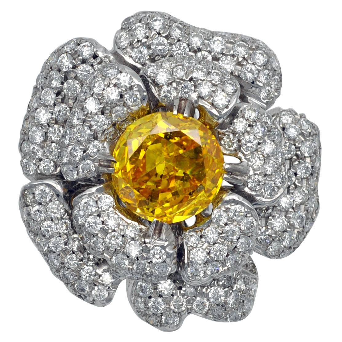 GIA Certified 3 Carat Fancy Vivid Orangy Yellow Zimmi Diamond Ring For Sale