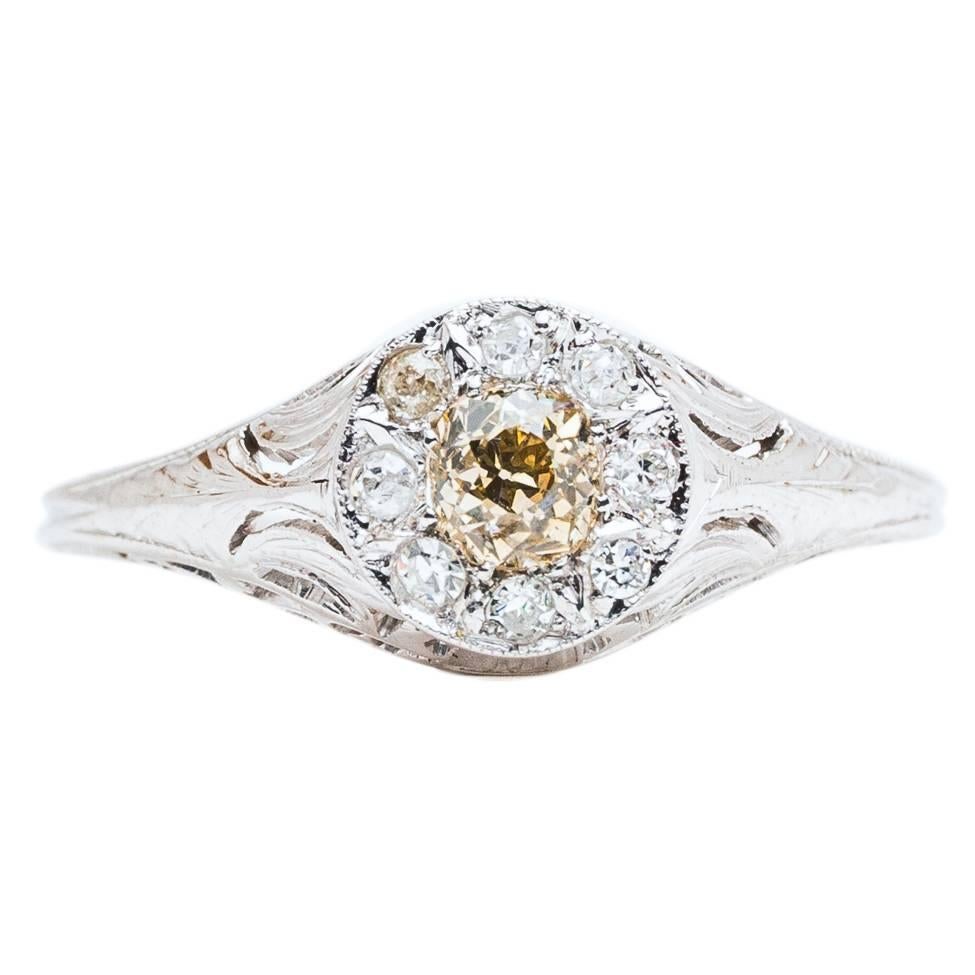 Art Deco Champagne Diamond Gold Filigree Ring For Sale