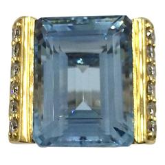 10.71 Carat Aquamarine Diamonds Gold Ring 3