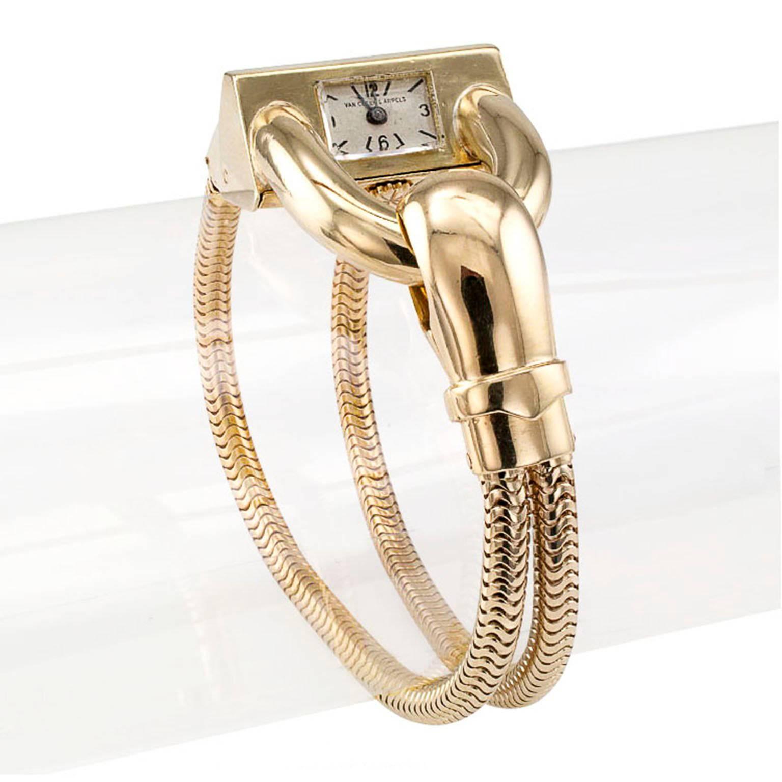  1940s Van Cleef & Arpels Ladies Yellow Gold Cadenas Retro Wristwatch 5