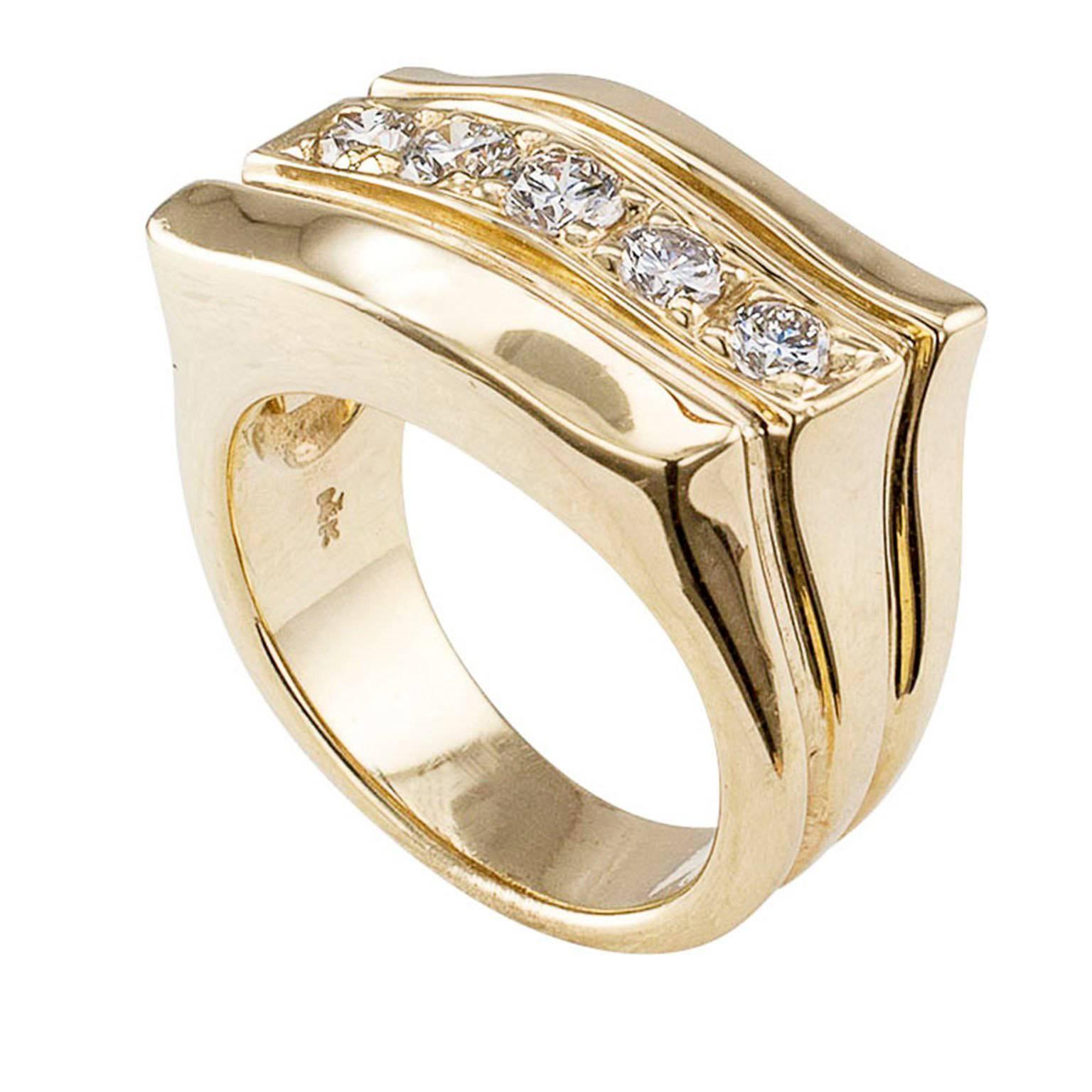 Rigoberto Diamond Gold Ring In Excellent Condition In Los Angeles, CA