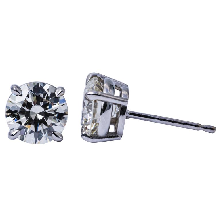 1.81 Carat Brilliant Diamond Studs Earrings Basket Setting For Sale at 1stDibs