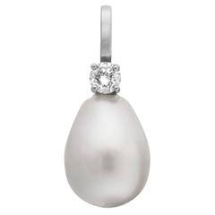 Pearl Diamond platinum Drop Pendant