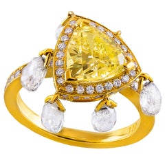 GIA Certified 2 carat Triangular Fancy Yellow Diamond Gold Ring 11
